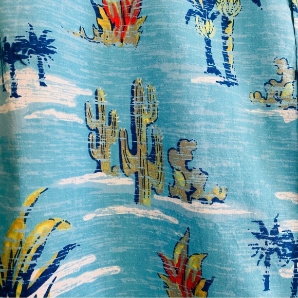 Urban Pipeline blue short sleeve cactus print shirt size LARGE - Picture 5 of 8
